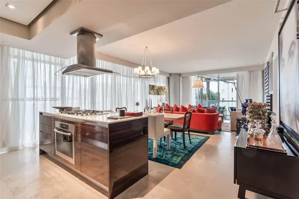 $11,500 | 3737 Collins Avenue, Unit S203, Miami Beach, FL 33140
