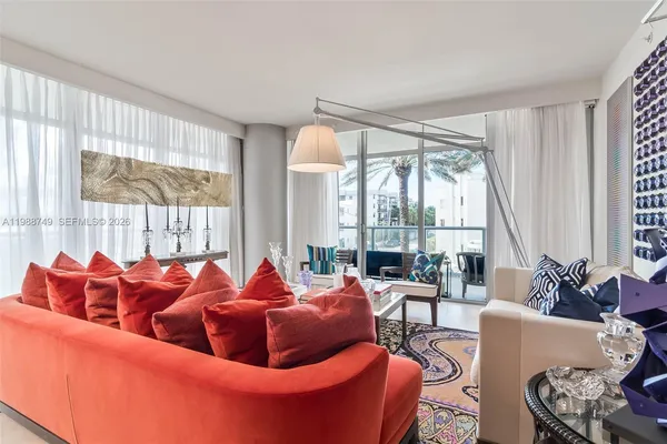 $11,500 | 3737 Collins Avenue, Unit S203, Miami Beach, FL 33140