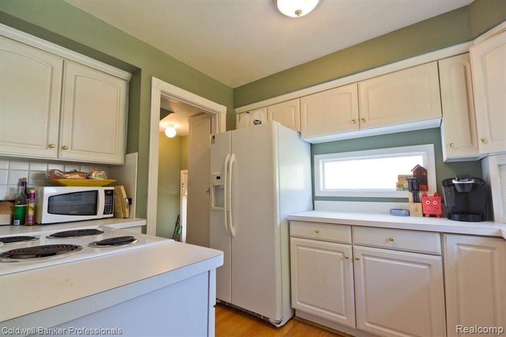2626 Windemere Road Birmingham, MI 48009 - Photo 10 of 29