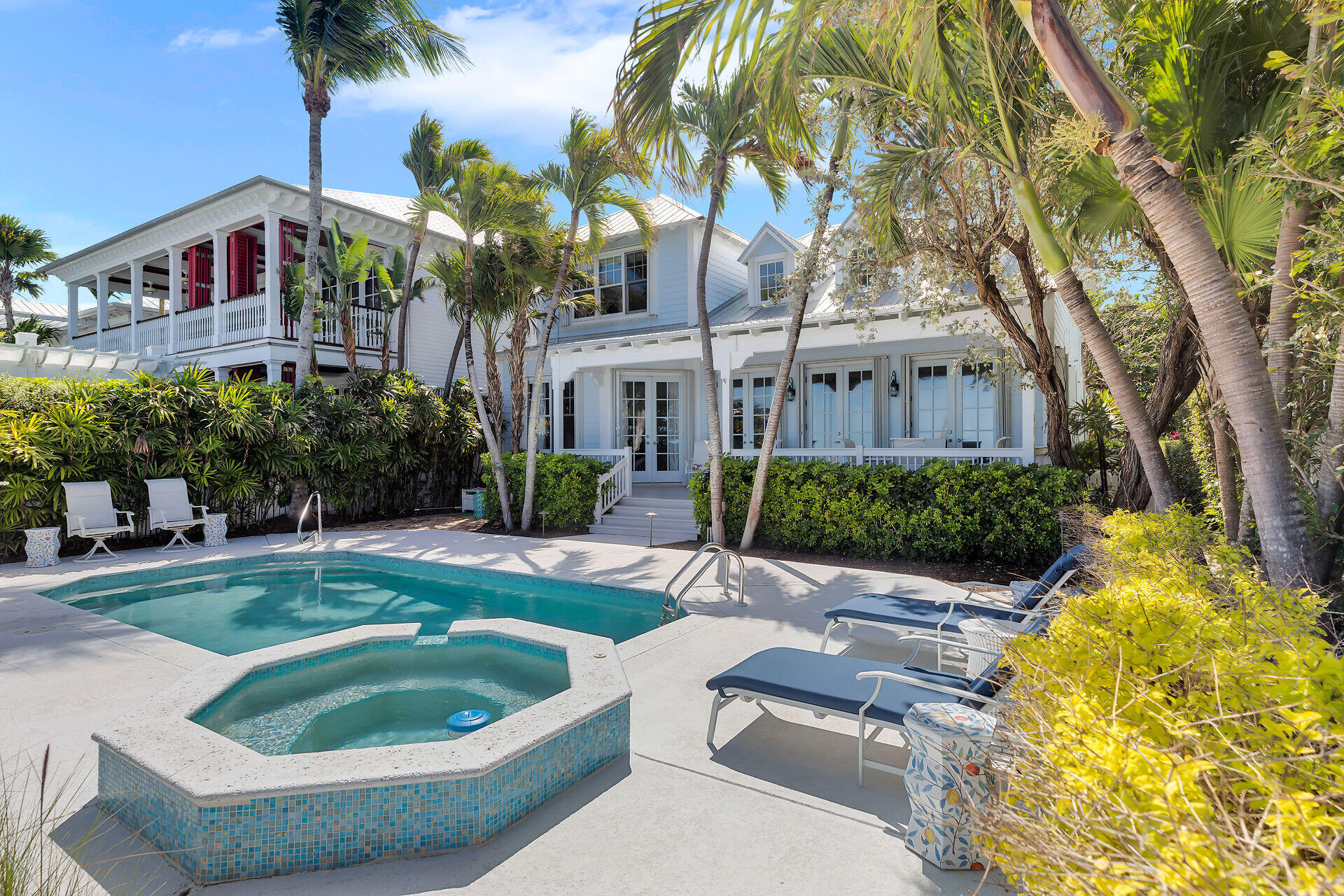 5 Sunset Key Drive Key West, FL 33040 - Photo 5 of 47 a house view with a outdoor space