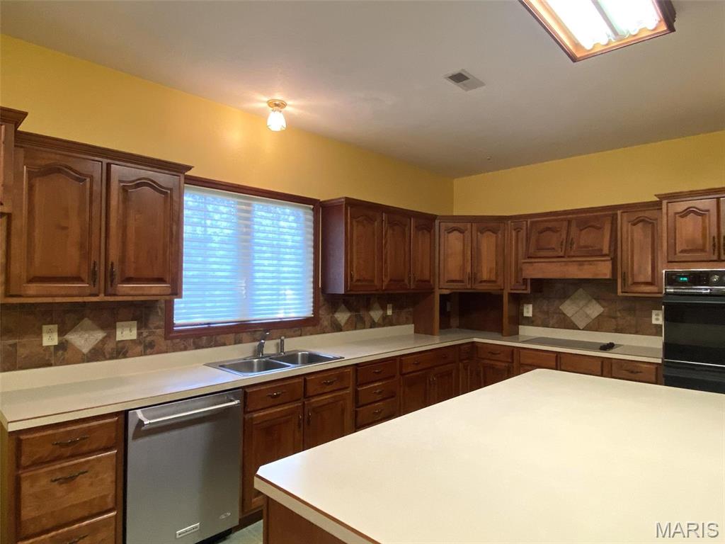 116 Red Fox Road Belleville, IL 62223 - Photo 3 of 94