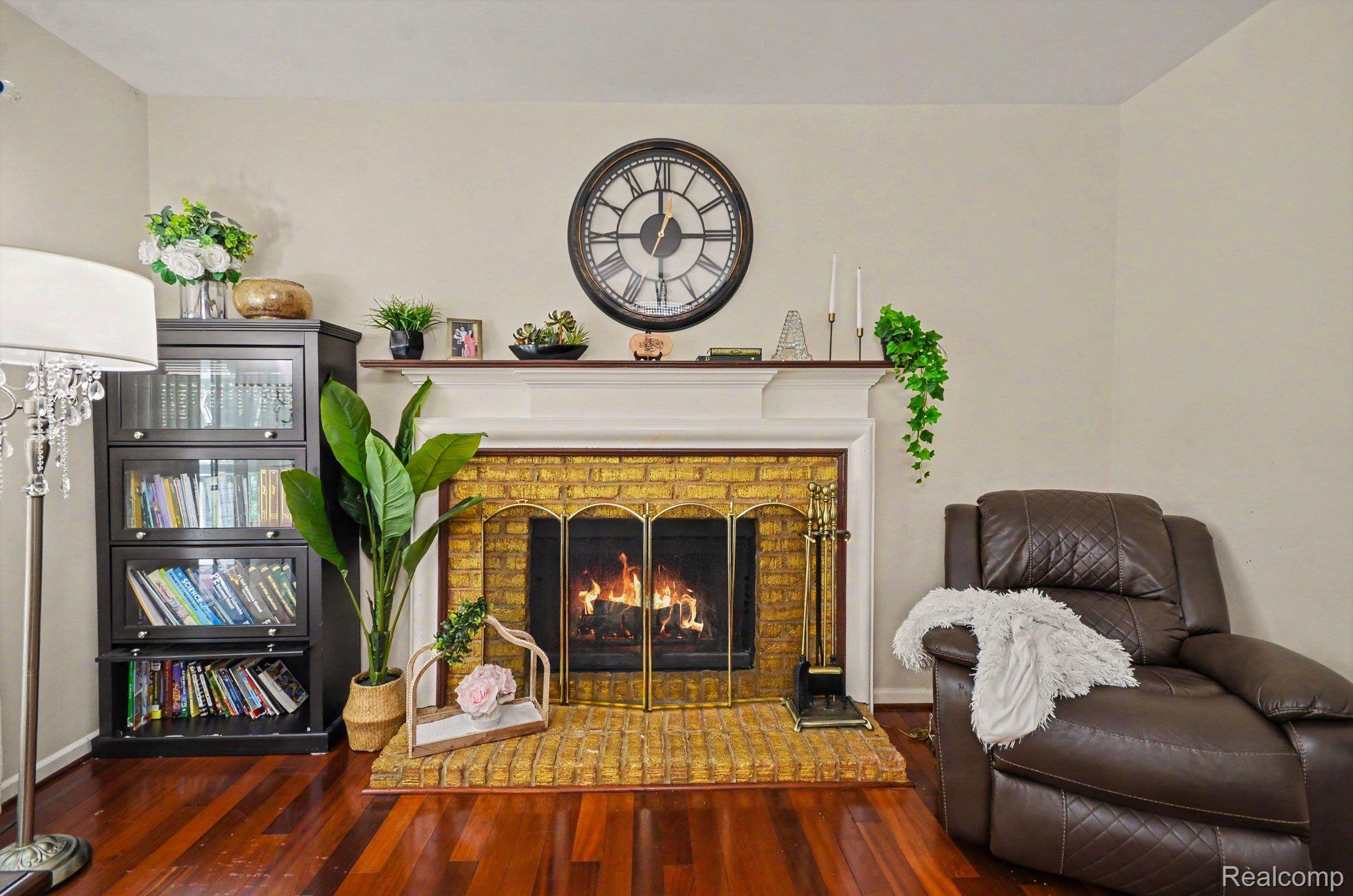 425 Thornridge Court Rochester, MI 48307 - Photo 12 of 35 007_file_3155.jpg