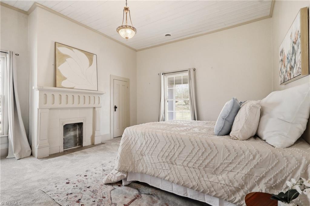 505 West Decatur Street Madison, NC 27025 - Photo 12 of 42