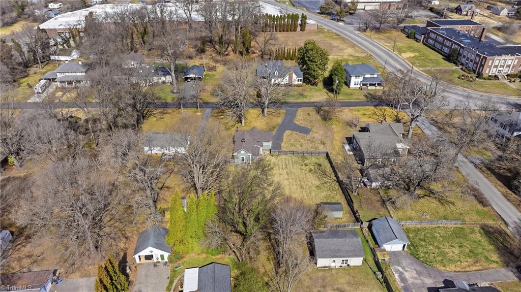 505 West Decatur Street Madison, NC 27025 - Photo 38 of 42