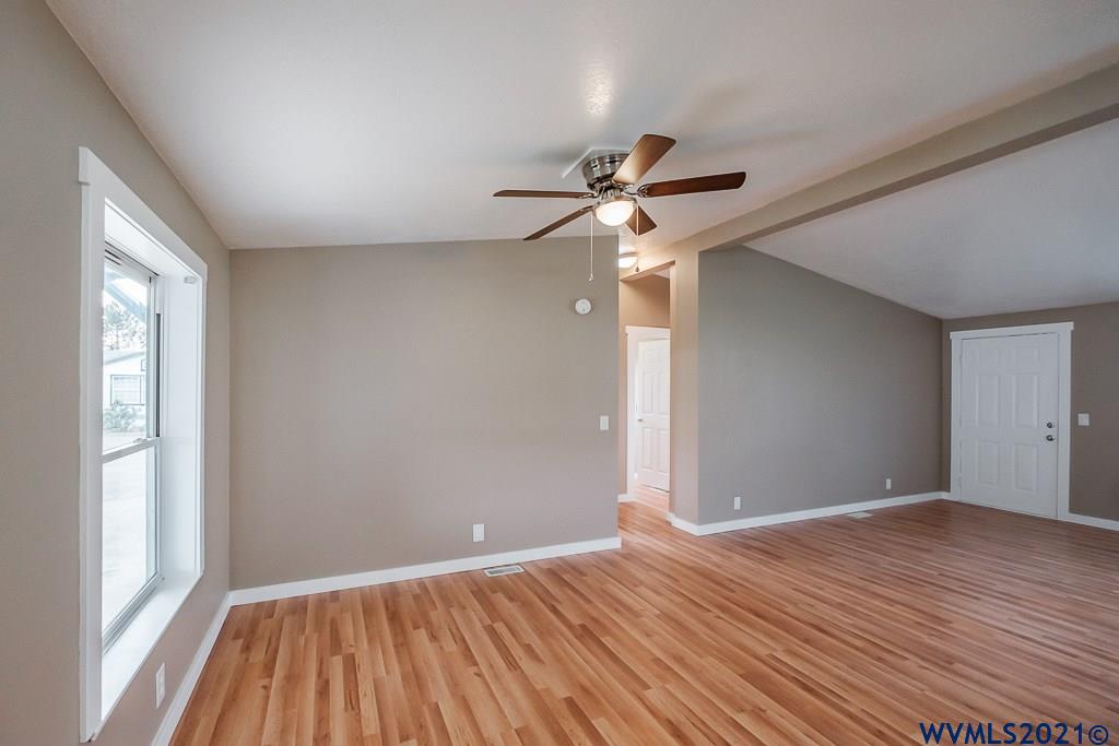 34505 Riverside Drive, Unit 31 Albany, OR 97321 - Photo 8 of 40 Gallery Image 8
