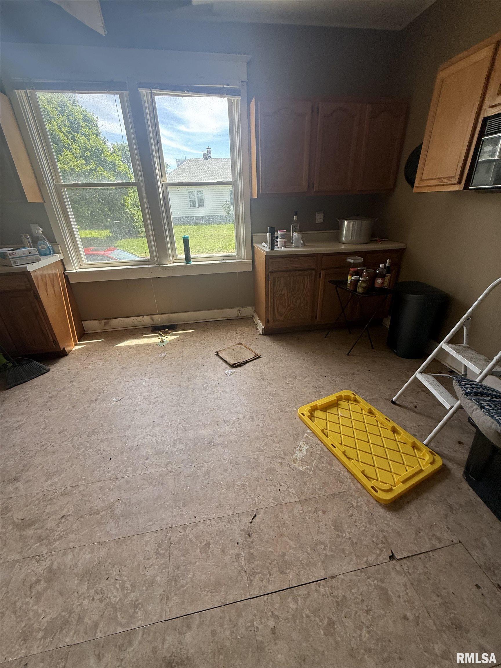 1800 North 9th Street Springfield, IL 62702 - Photo 8 of 13