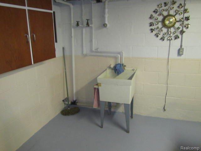 9790 Dolan Road Columbus, MI 48063 - Photo 17 of 22 2013-07-06 03.49.34.jpg