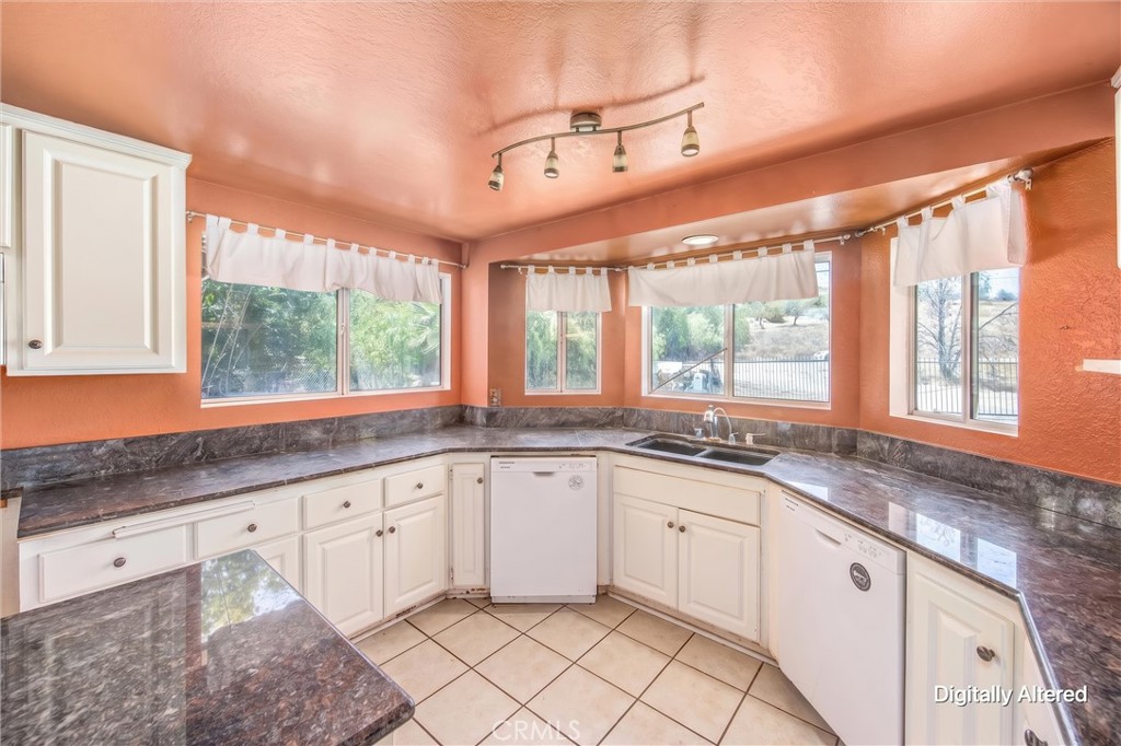 9099 Cajalco Road Corona, CA 92881 - Photo 11 of 70