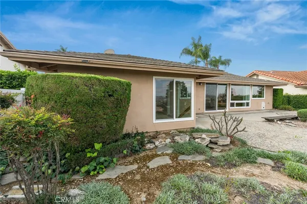 $1,050,000 | 611 Honeywood Lane, La Habra, CA 90631