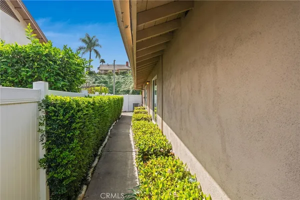 $1,050,000 | 611 Honeywood Lane, La Habra, CA 90631