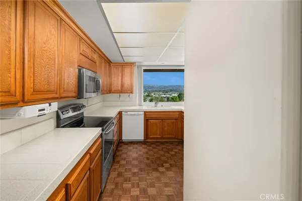 $1,050,000 | 611 Honeywood Lane, La Habra, CA 90631