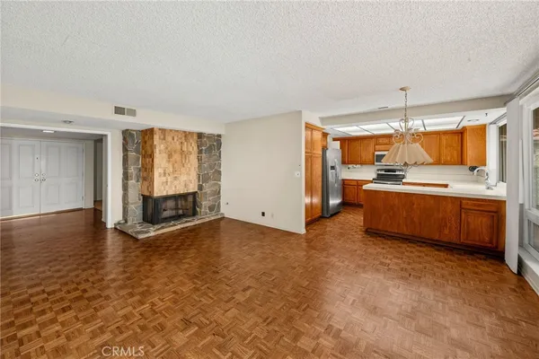 $1,050,000 | 611 Honeywood Lane, La Habra, CA 90631