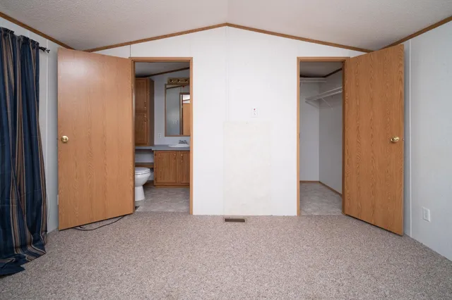 a view of empty room