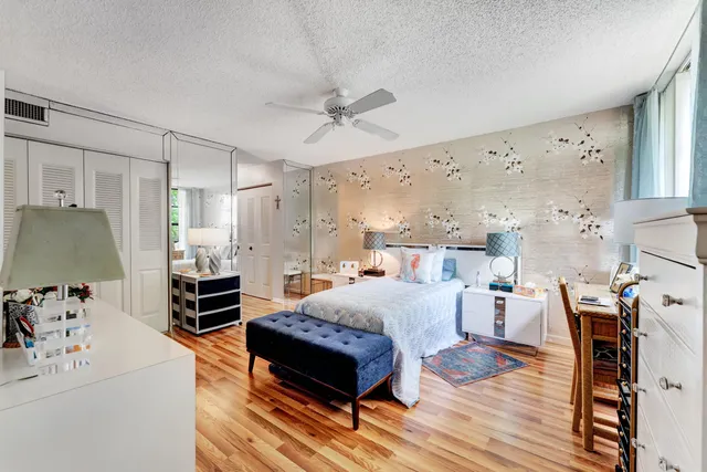 $180,000 | 5929 Coral Lake Drive, Unit 305, Margate, FL 33063