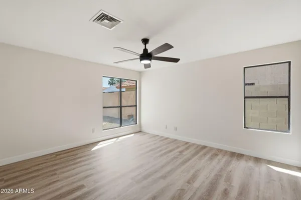 $549,999 | 7113 West Julie Drive, Glendale, AZ 85308