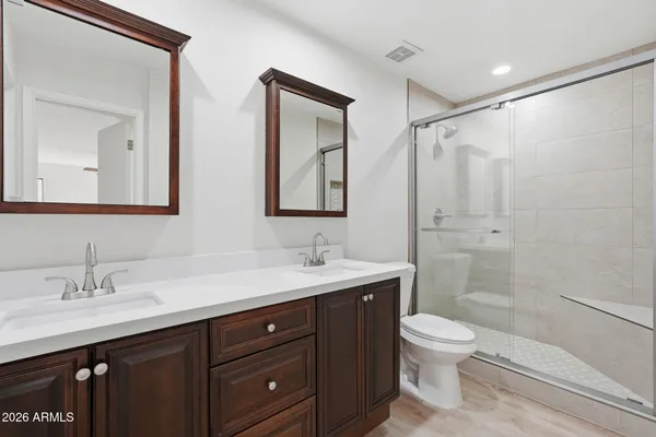 $549,999 | 7113 West Julie Drive, Glendale, AZ 85308