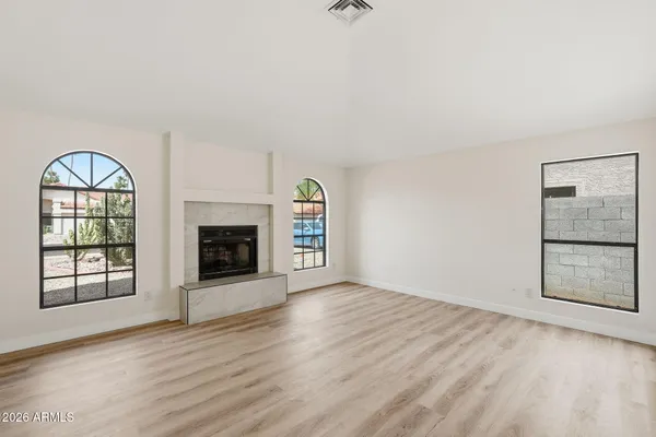 $549,999 | 7113 West Julie Drive, Glendale, AZ 85308