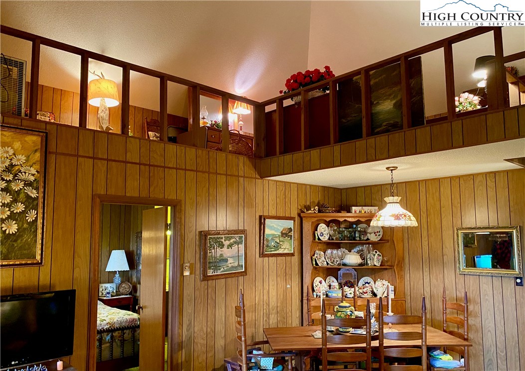 916 Harley Perry Road Zionville, NC 28698 - Photo 8 of 43 Gallery Image 8