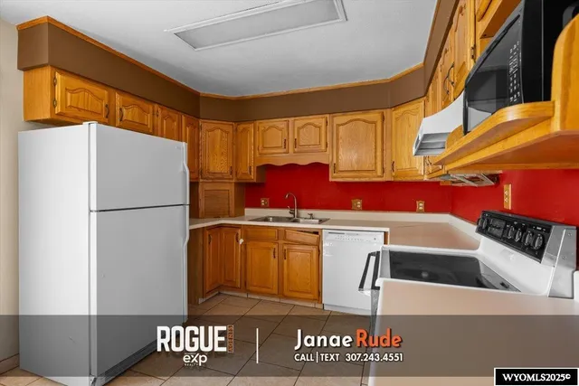 $220,000 | 1501 Erwin Street, Douglas, WY 82633