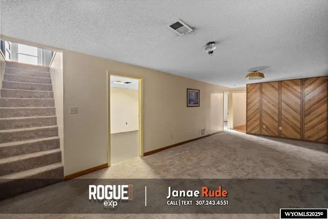 $220,000 | 1501 Erwin Street, Douglas, WY 82633