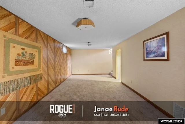 $220,000 | 1501 Erwin Street, Douglas, WY 82633