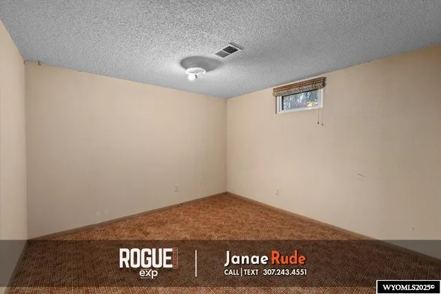 $220,000 | 1501 Erwin Street, Douglas, WY 82633