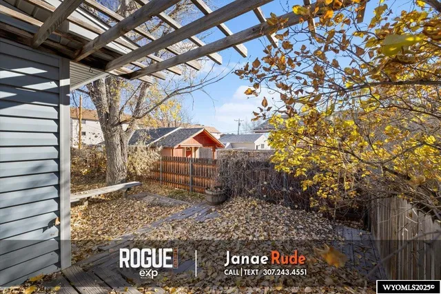 $220,000 | 1501 Erwin Street, Douglas, WY 82633