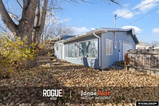 $220,000 | 1501 Erwin Street, Douglas, WY 82633