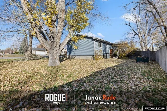 $220,000 | 1501 Erwin Street, Douglas, WY 82633