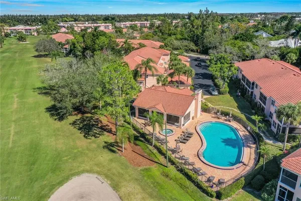 $285,000 | 628 Woodshire Lane, Unit G4, Naples, FL 34105