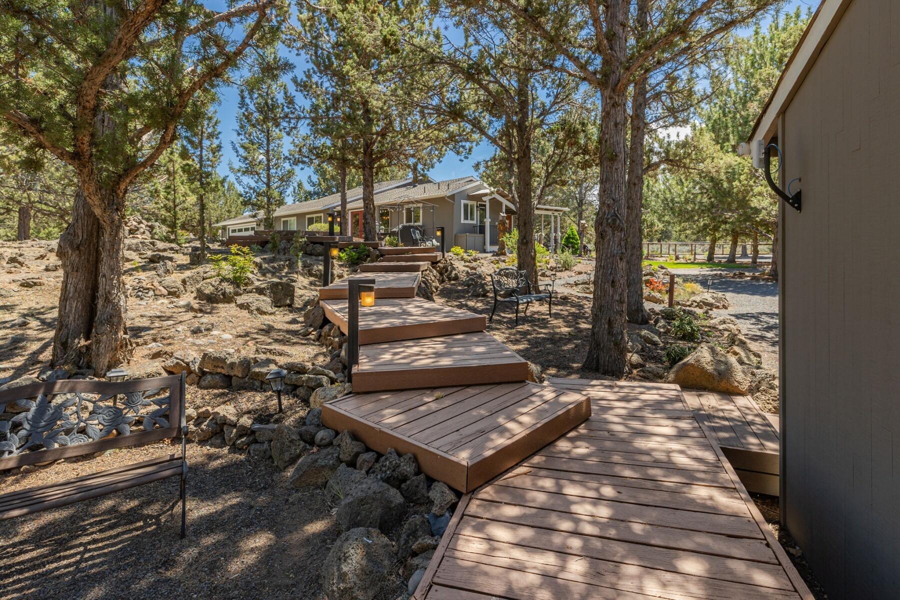 21873 Rincon Avenue Bend, OR 97702 - Photo 6 of 52 batch_8-web-or-mls-Riley Visuals-8