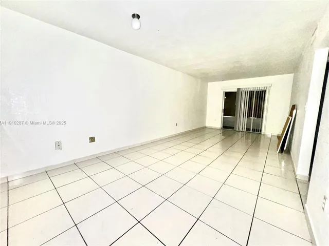 $1,850 | 6095 West 19th Avenue, Unit 412, Hialeah, FL 33012