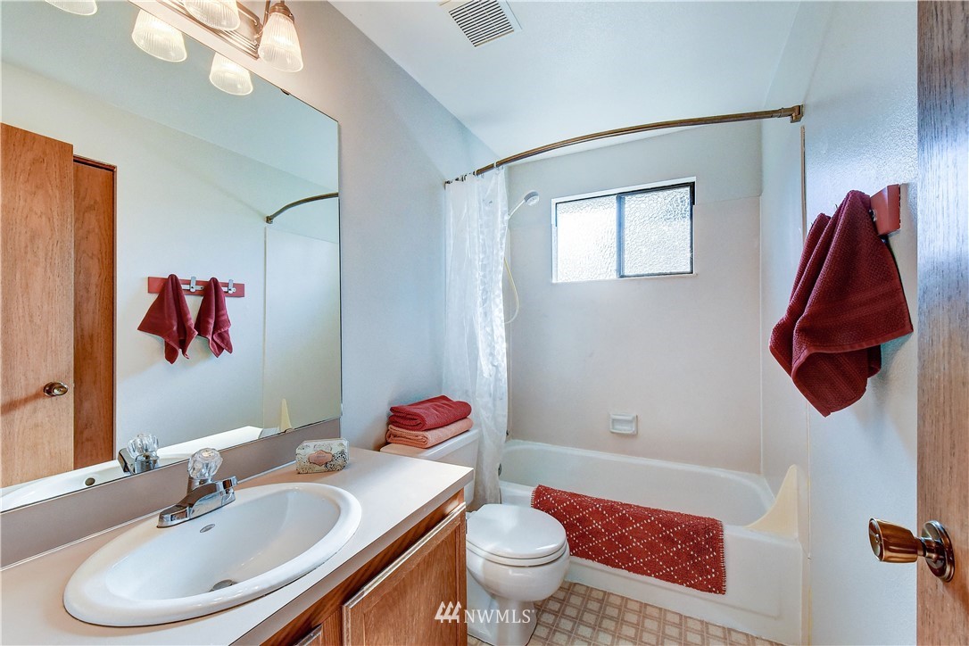 2607 182nd Street Southeast Bothell, WA 98012 - Photo 18 of 26 Gallery Image 18