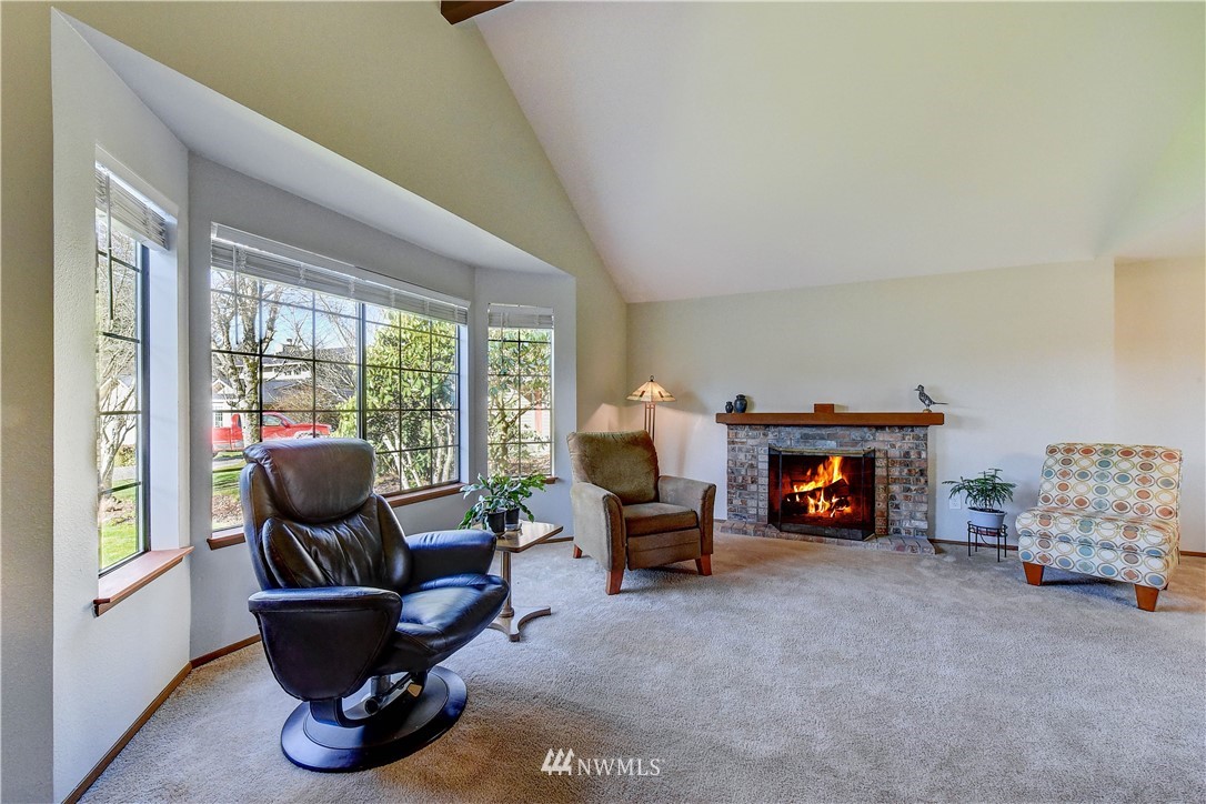 2607 182nd Street Southeast Bothell, WA 98012 - Photo 3 of 26 Gallery Image 3