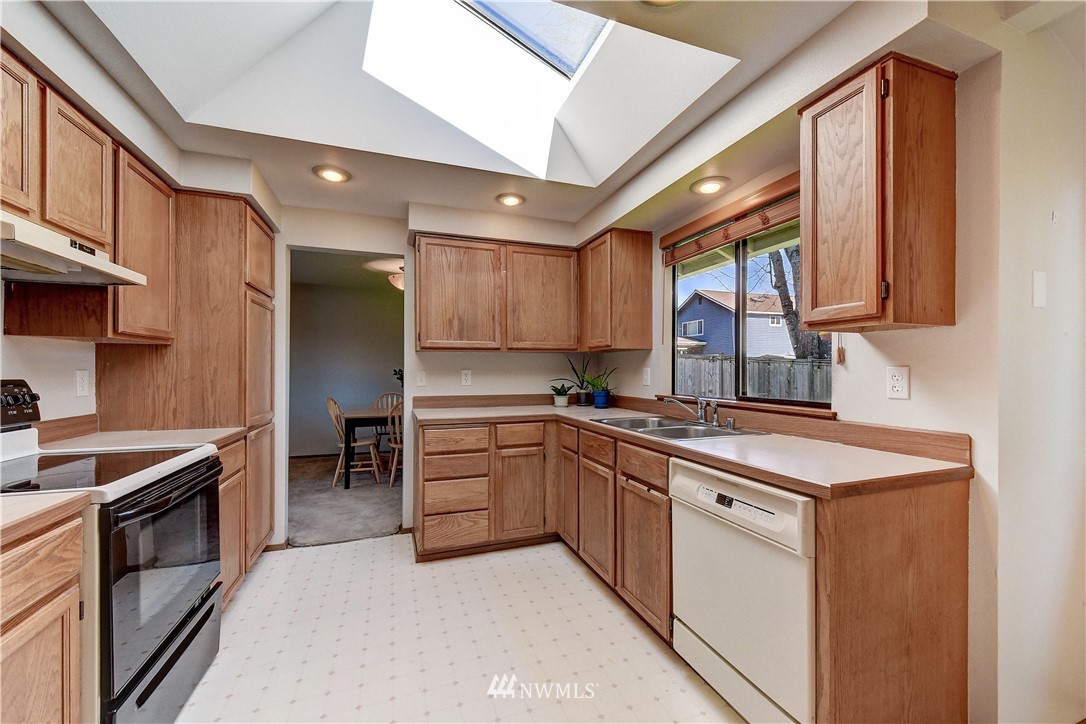 2607 182nd Street Southeast Bothell, WA 98012 - Photo 8 of 26 Gallery Image 8