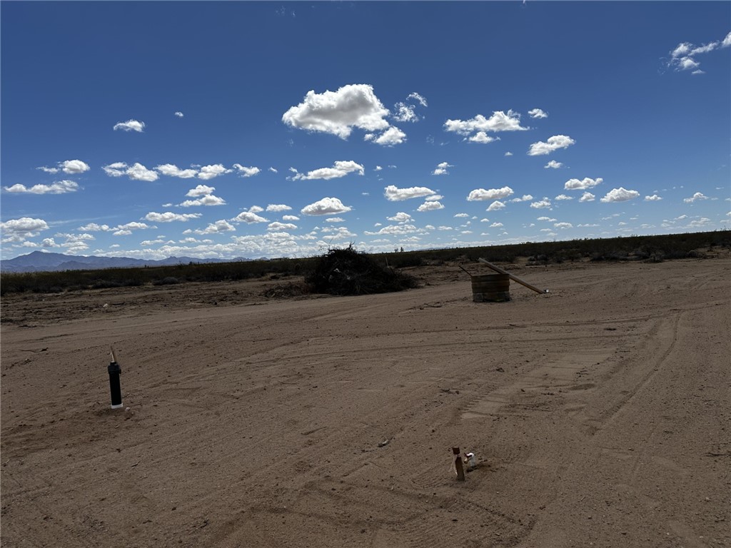 2794 West Quartz Road Yucca, AZ 86438 - Photo 21 of 30