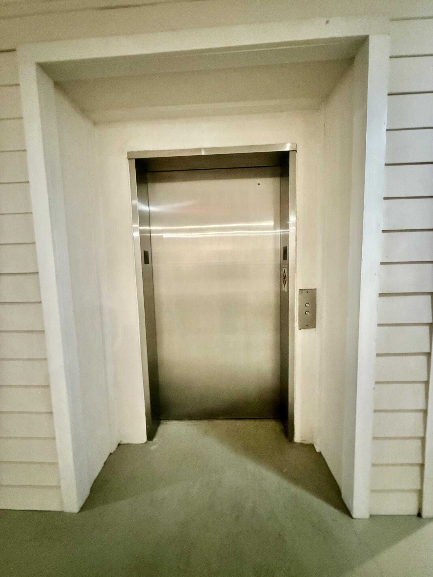 1755 Central Park Road, Unit 6112 Charleston, SC 29412 - Photo 13 of 16 elevator