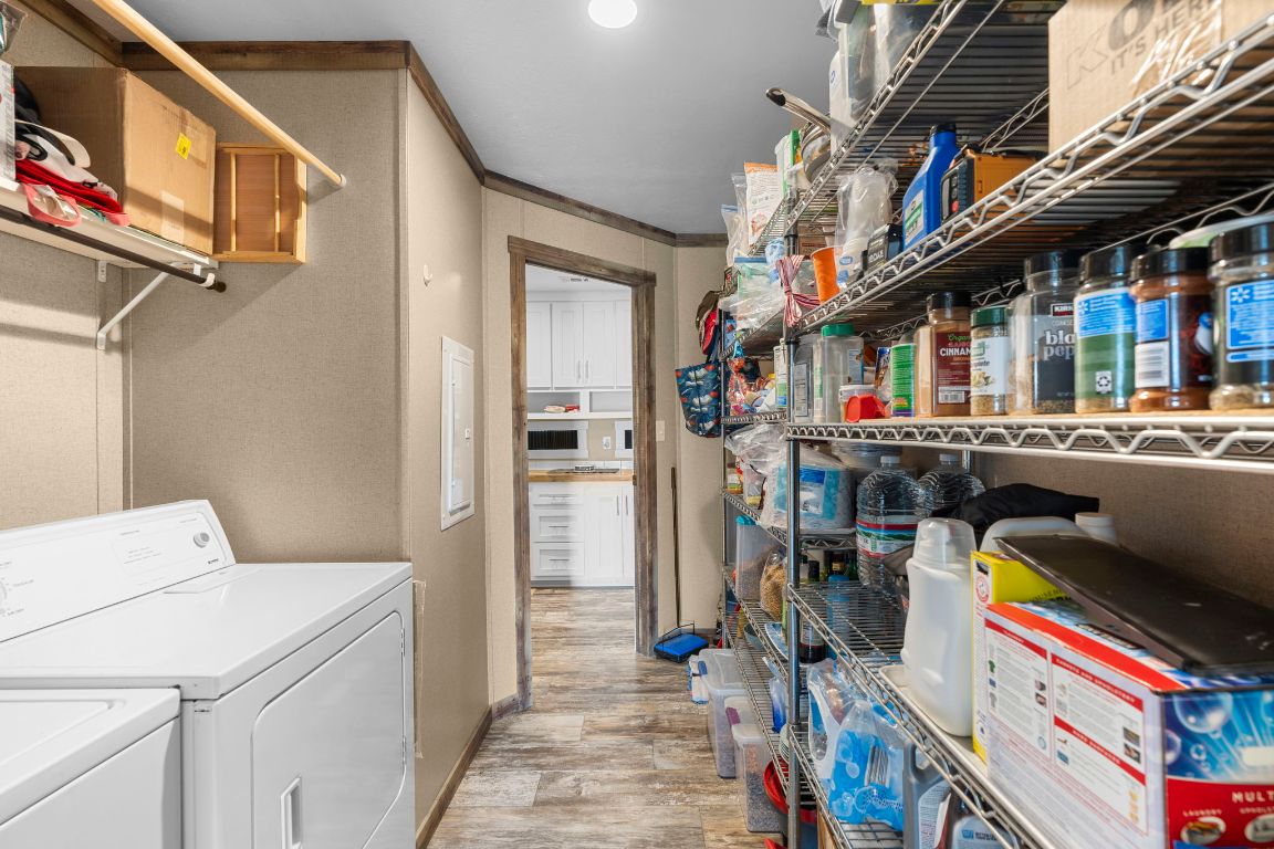 498 William Pettus Road Maxwell, TX 78656 - Photo 8 of 27 a utility room with dryer and washer
