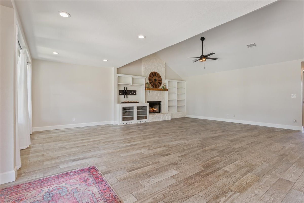 110 Sunset Road Georgetown, TX 78633 - Photo 11 of 36