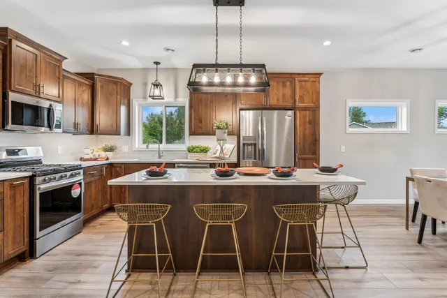 $492,000 | 4907 Evergreen Drive North, Hugo, MN 55038