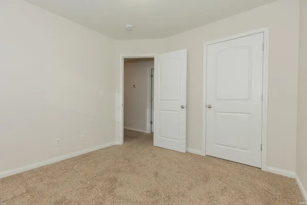 $1,900 | 4920 Penrose Drive, Newburgh, IN 47630