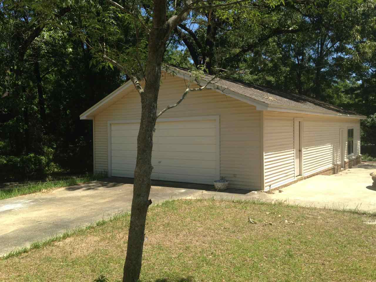 6374 Billoree Road Pace, FL 32571 - Photo 8 of 46 Gallery Image 8