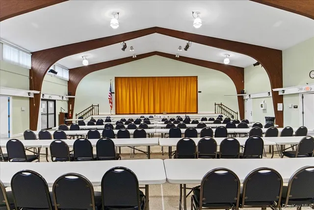 $560,000 | 159-unit C Carriage Court, Yorktown Heights, NY 10598