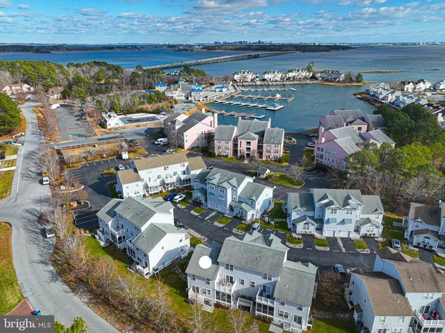 $347,500 | 529 Yacht Club Drive, Unit 4, Berlin, MD 21811