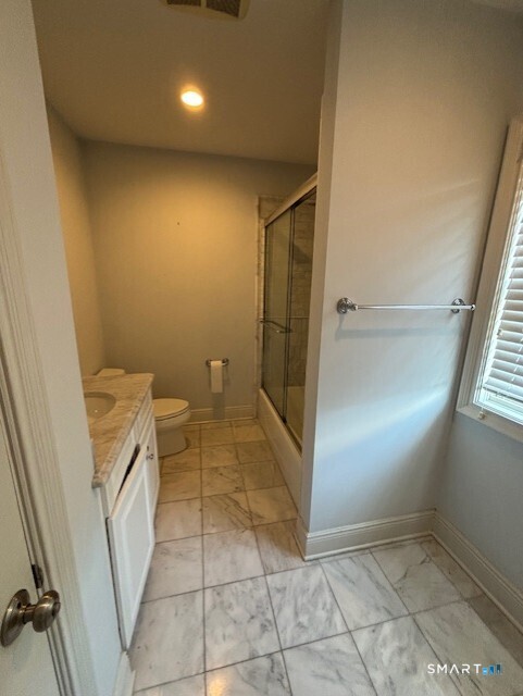 88 Maple Tree Avenue, Unit E Stamford, CT 06906 - Photo 26 of 35