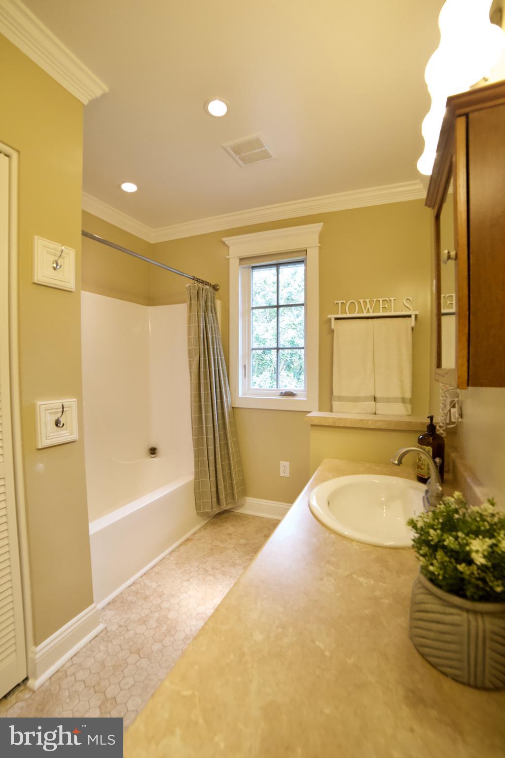1925 Pagebrook Road Silver Spring, MD 20903 - Photo 24 of 45