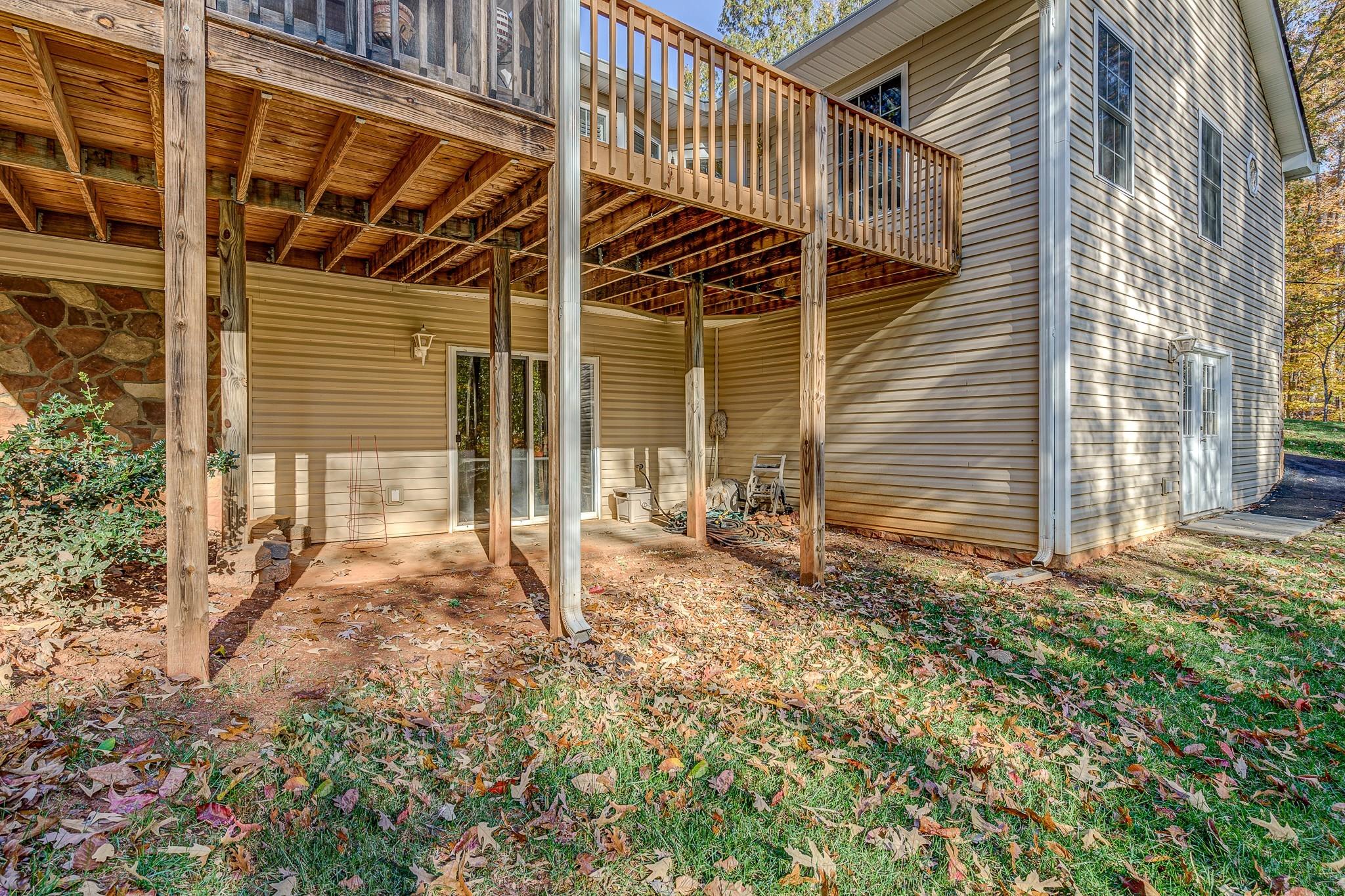 112 Bent Tree Road Moneta, VA 24121 - Photo 22 of 27 orig_112 Bent Tree Rd 031_8405081