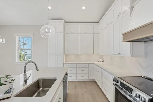 $1,299,000 | 1141 Andrews Street, Englewood, FL 34224