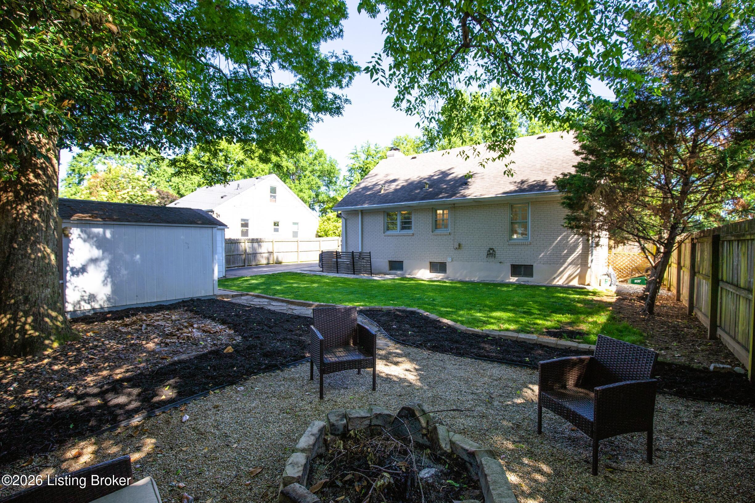 4110 Ledyard Road Louisville, KY 40207 - Photo 35 of 40 4110 Ledyard Rd-3037