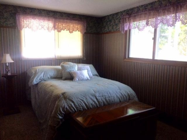 1801 Maple Road Manistee, MI 49660 - Photo 8 of 15 10